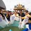 ส.มก.รวมใจปล่อยกุ้ง ปู ปลา 62 ล้านตัวทั่วประเทศ  ถวายฯ 